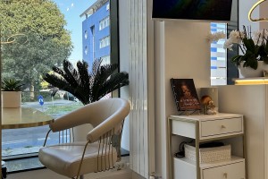 Luxury Pearl Salon Beauty