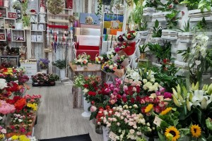 Florăria FLOWERS Virágüzlet