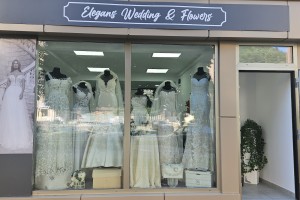 Elegans Wedding & Flowers(rochii mireasa)