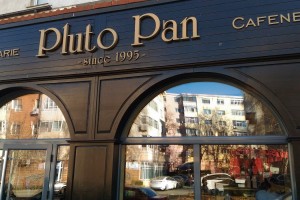 Pluto Café