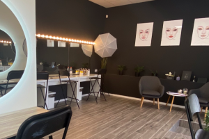 BLEND Make-Up Studio & Academy