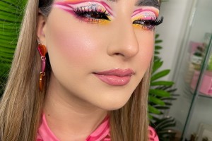 APRIOLY INTERNATIONAL MAKE-UP SCHOOL